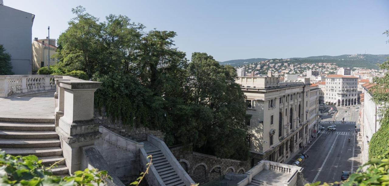 Monte 21 - San Giusto Apartment ตรีเอสเต ภายนอก รูปภาพ